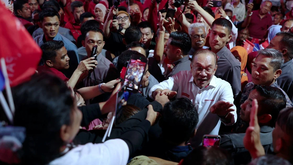 Pakatan Harapan Fields Full Candidate Slate for Johor Election Battle
