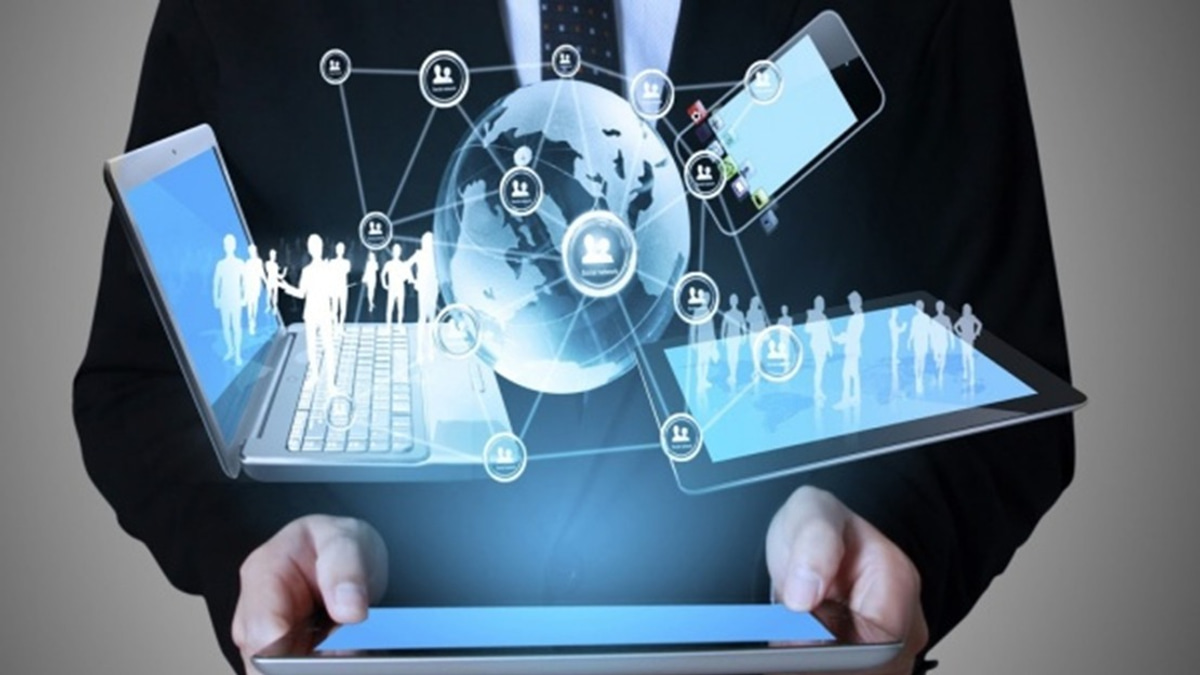 Media Must Master Algorithm Literacy to Combat Misinformation, Says Expert