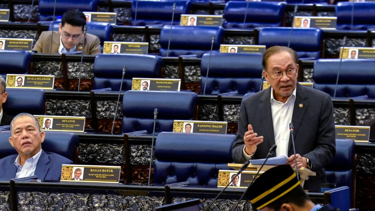 Malaysia's Household Debt Climbs to RM1.73 Trillion, Anwar Warns of 84.4% GDP Ratio