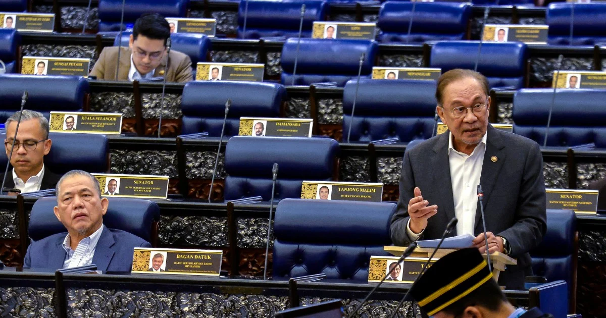 Malaysia's Household Debt Climbs to RM1.73 Trillion, Anwar Warns of 84.4% GDP Ratio