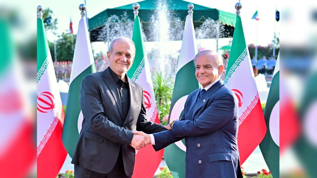 Pakistan Backs Iran's Right to Ballistic Missiles, Rejects Double Standards