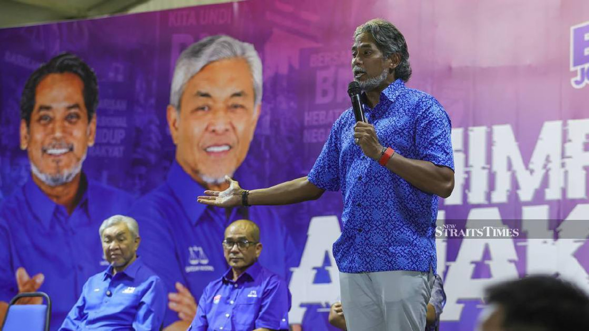 Khairy Attacks Pakatan Manifesto as Derivative Ahead of Johor Election