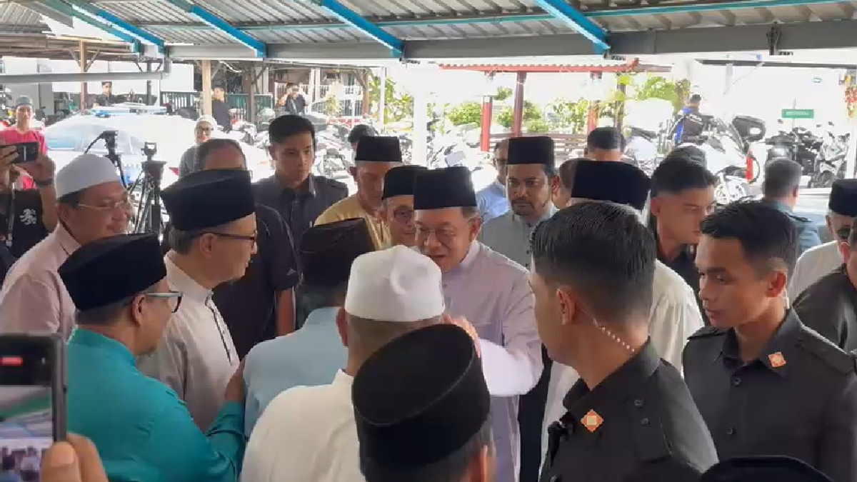 Government to Build Affordable Housing for Civil Servants, PM Anwar Announces
