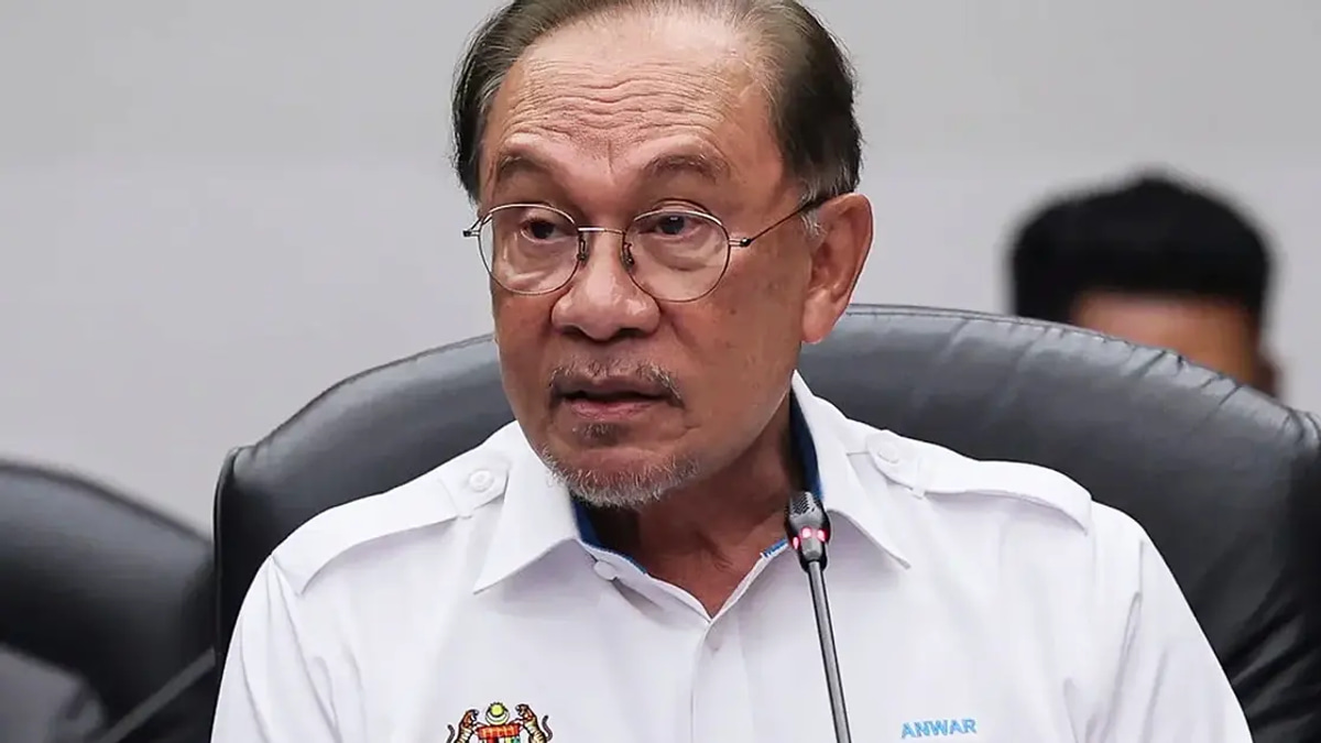 Anwar Challenges Opposition to Focus on TH Findings, Not Personal Attacks