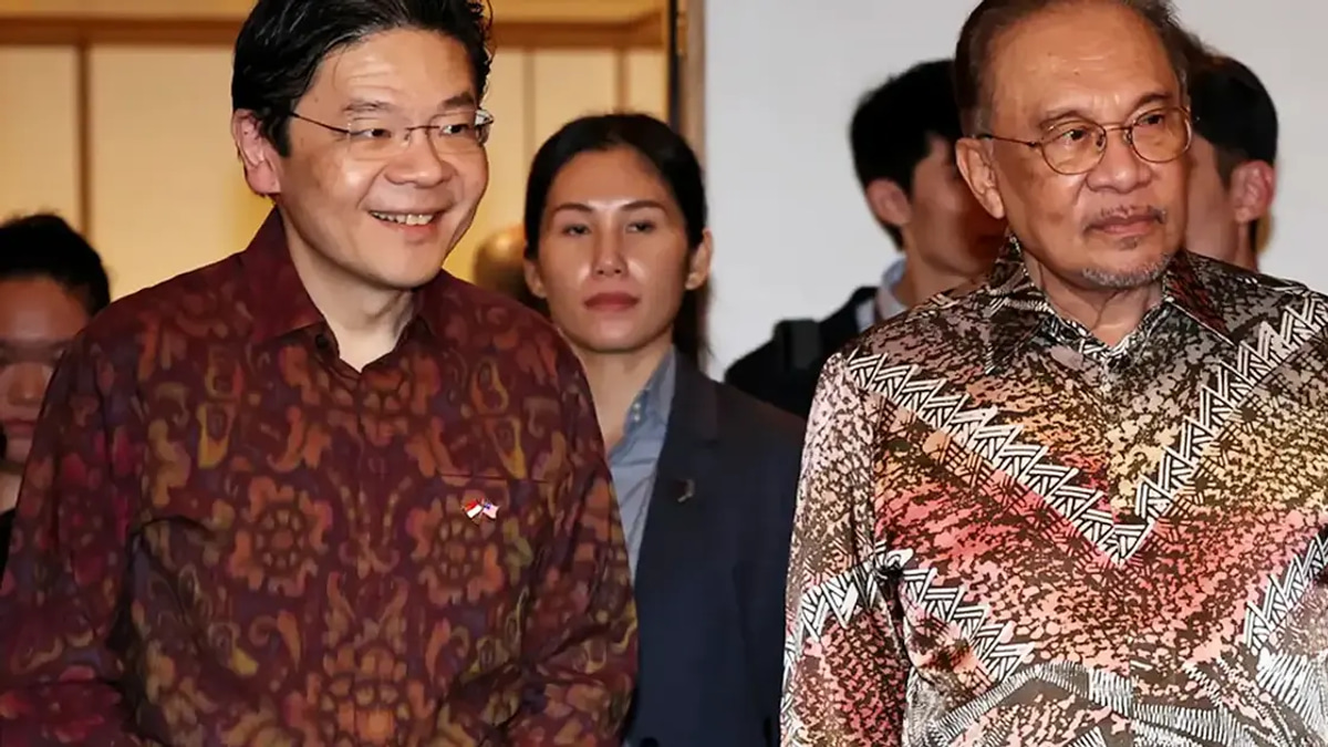 Anwar Rules Out Special Request to Singapore PM for Johor Election Voting