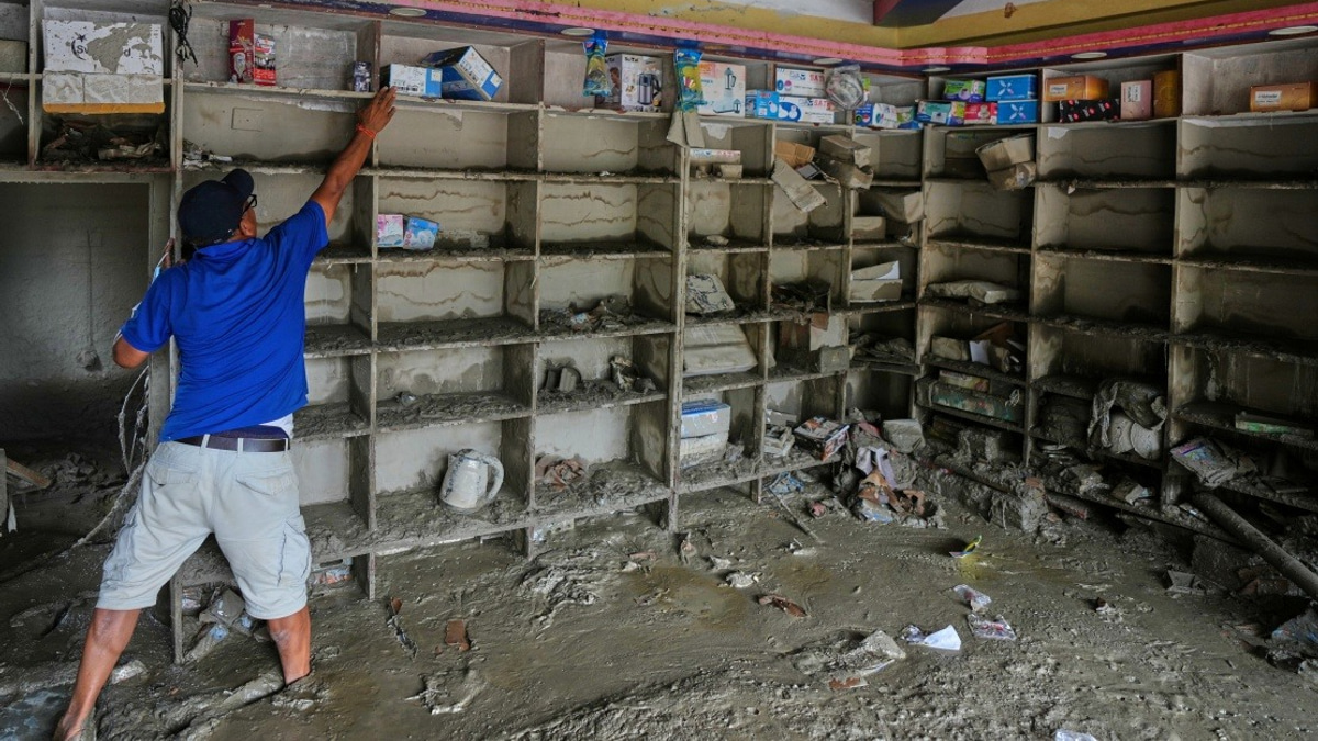 Nepal Glacier Collapse Unleashes Catastrophic Mudslide Across Border Into China's Xizang