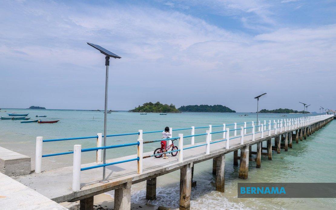 Pulau Tinggi Residents Push for Jetty and Housing Reforms Ahead of Johor Election