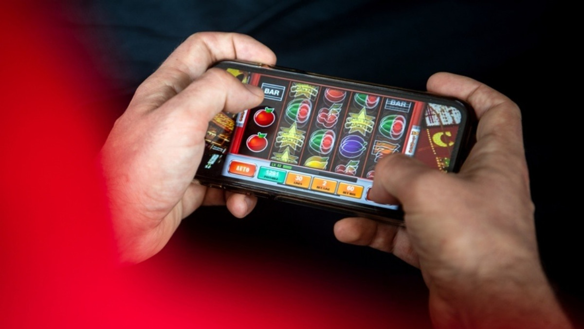 Indonesia Escalates Online Gambling War with Mass Website Blocks and Financial Crackdowns