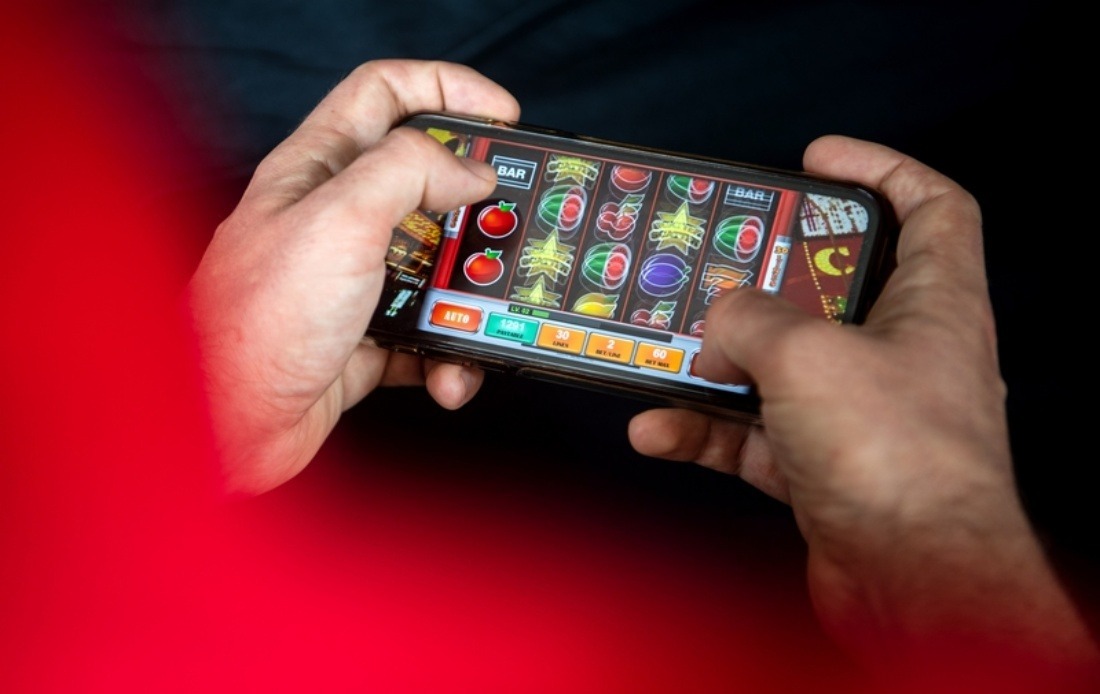 Indonesia Escalates Online Gambling War with Mass Website Blocks and Financial Crackdowns