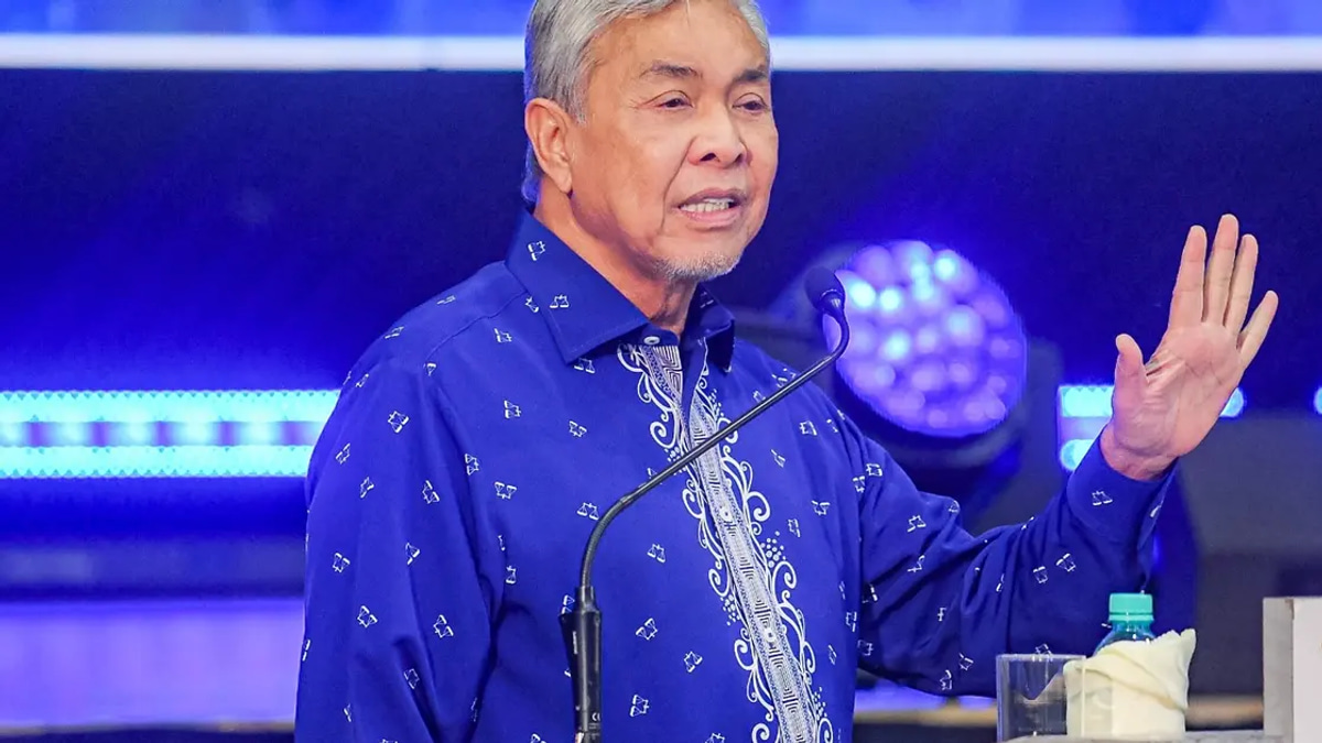 Zahid Credits Hadi for PAS Support as BN and PN Trade Backing in Negeri Sembilan Contest