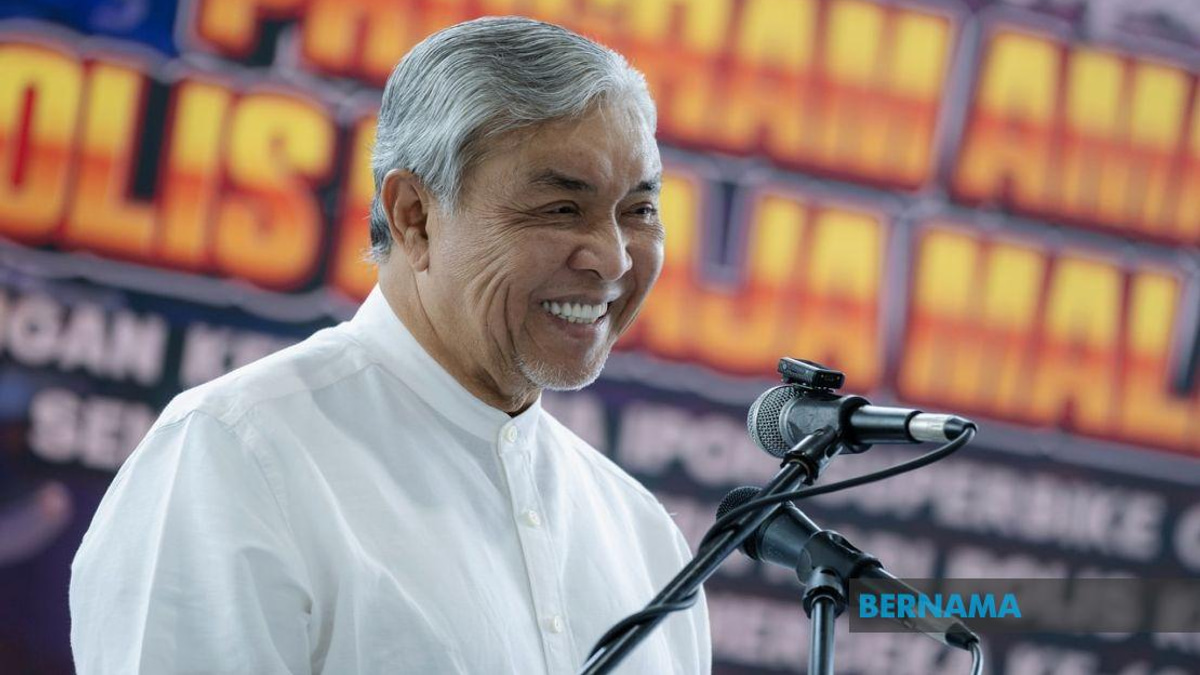 Ahmad Zahid Urges Malaysian Riders to Follow Host Country Laws After Thailand Incident