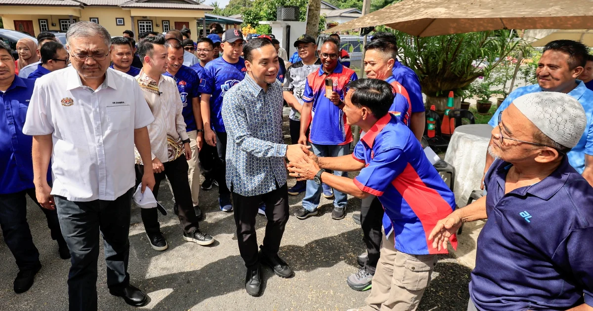 Onn Hafiz: Political Parties Have Right to Choose Electoral Strategies, Says Johor Menteri Besar on PAS Support for BN