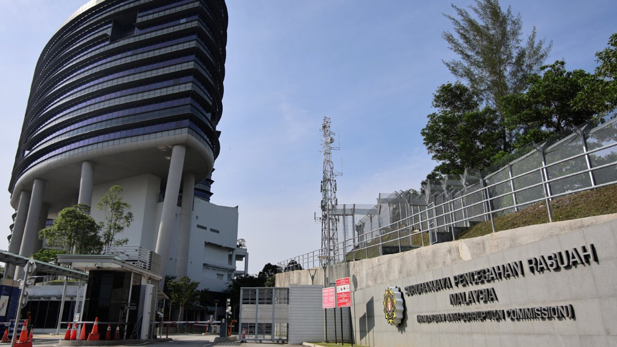 Alam Maritim Chief Released After MACC Remand