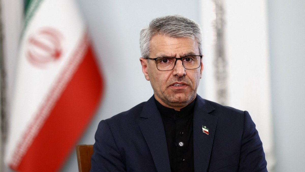 Iran Reports 'Important Steps' Toward Final US Deal Following Switzerland Negotiations