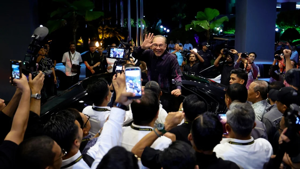 Anwar Reframes Malaysia's Core Challenge as Abuse of Power, Not Race