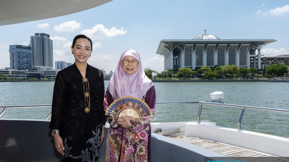 Thai PM's Wife Tours Putrajaya During Bilateral Visit