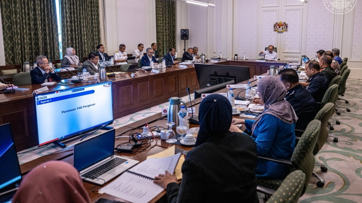 Malaysia Digital 2030 Action Plan To Position Nation As AI Producer, Says PM Anwar