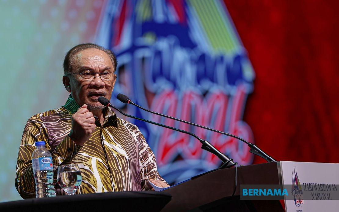 Anwar Backs Nallini's Appointment as MMC Chairman to Restore Council's Public Trust