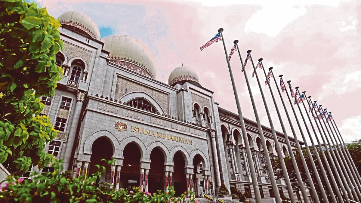 High-Profile Court Cases This Week: Isa Samad's Conviction Review and Ex-Army Chief's Money Laundering Trial