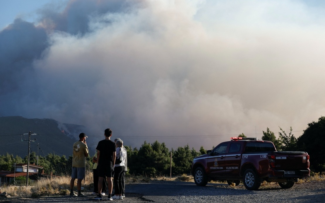 Greece Mobilises Firefighting Force as Wildfires Menace Athens Region