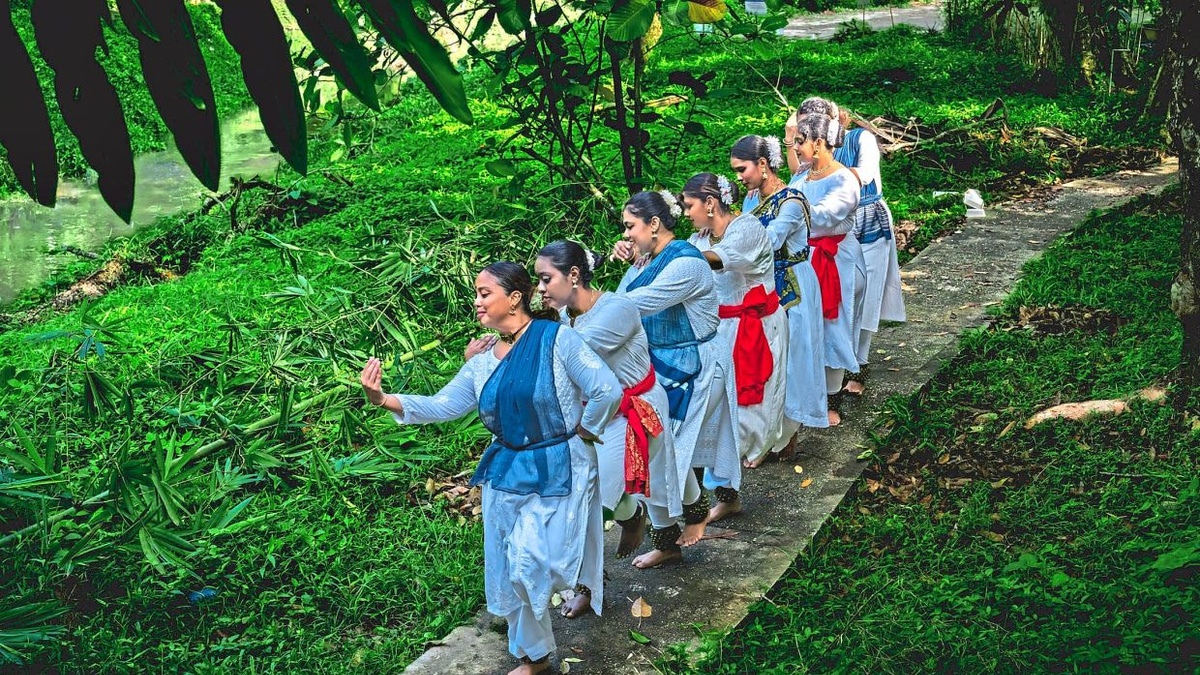 Kalpana Dance Theatre Channels Rivers and Climate Action Into 30th Anniversary Performance
