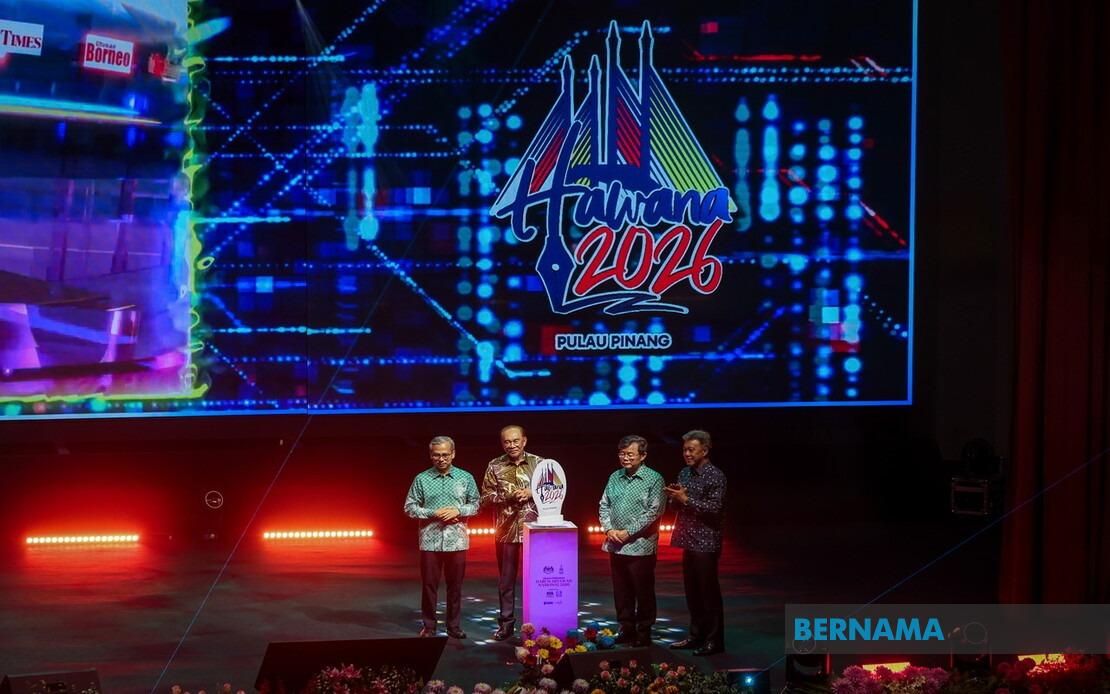PM Anwar Ibrahim Celebrates Malaysian Journalists, Urges Ethical Standards Amid AI Era