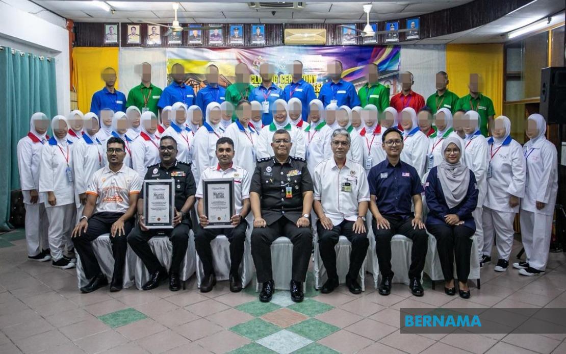 Saifuddin Lauds Prison Department's Record-Breaking Life-Saving Training Initiative