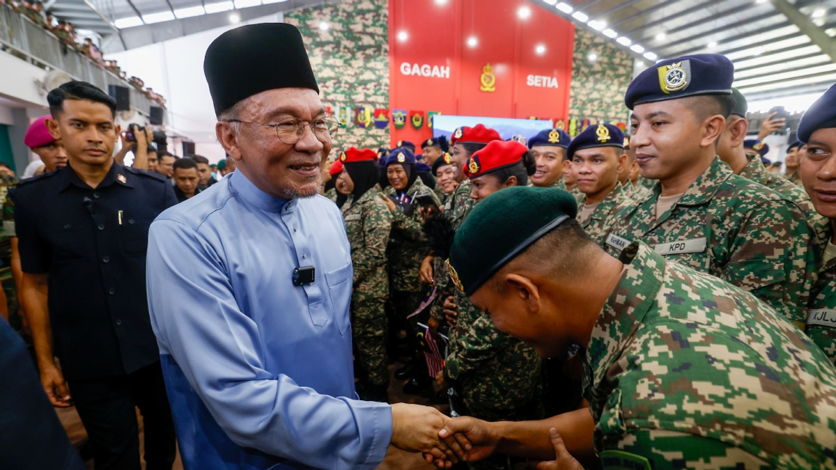 Malaysia's Opposition Targets Israeli Policies, Not Jewish People, Clarifies Anwar
