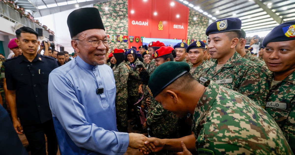 Malaysia opposes Israel's policies, not Jewish people, Anwar clarifies