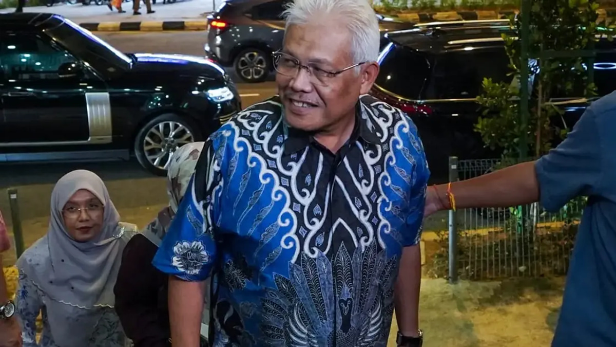 Opposition MPs Converge at PAS Headquarters Amid Coalition Tensions