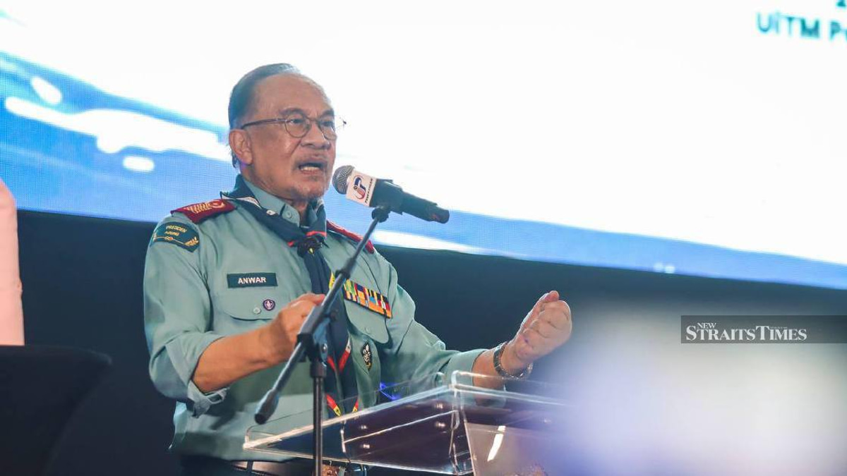 Colonial laws obstruct genuine independence, says Anwar