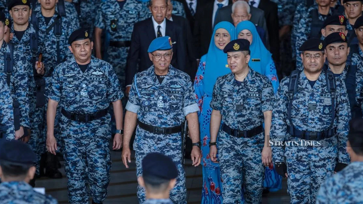 Air Force Critical to Defending Malaysia's Strategic Sea Lanes, Chief Says