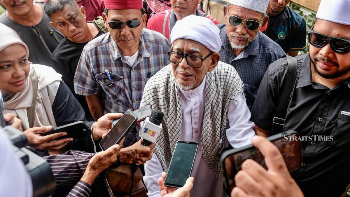 Hadi Calls Out PM's Absence from Tabung Haji RCI Parliamentary Session