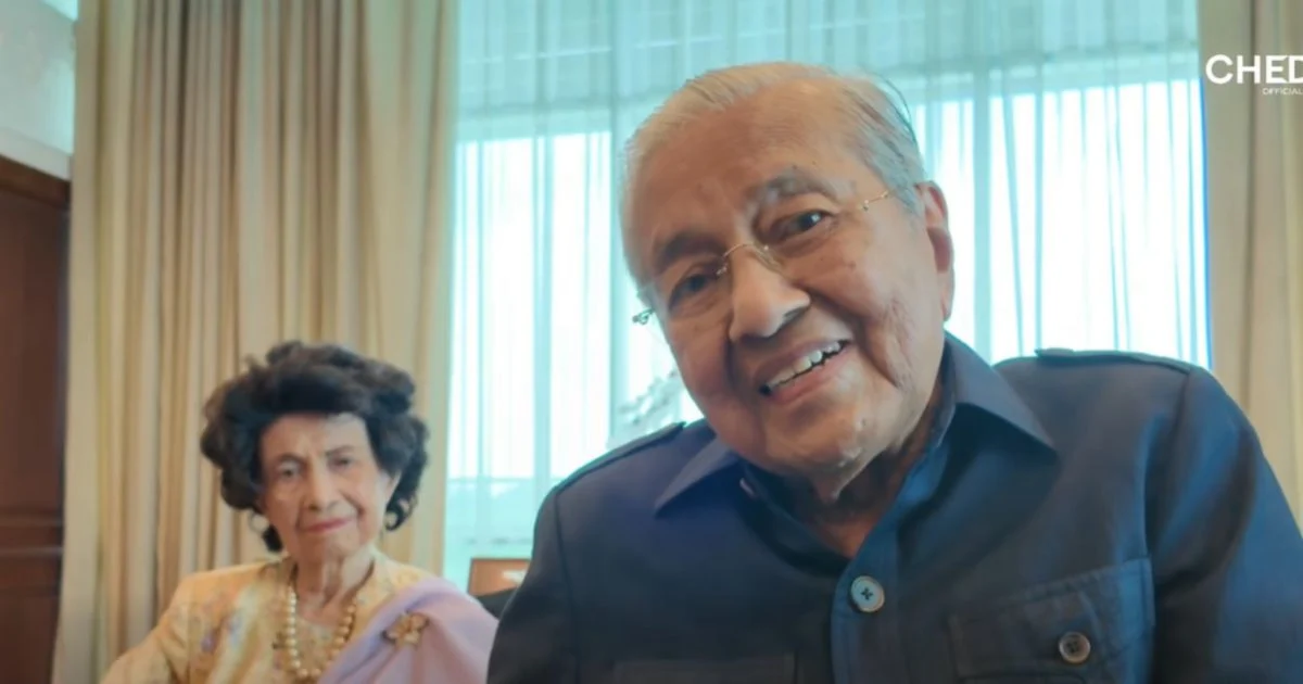 Tun Mahathir, 101, Expresses Gratitude for Flood of Birthday Tributes