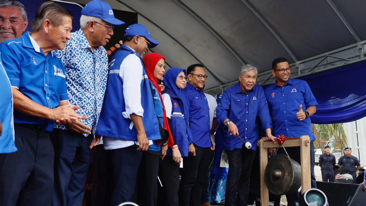 Zahid Challenges Pas to Deliver Votes for BN in Johor Election Push