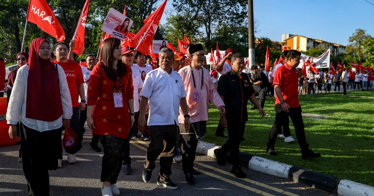 Pakatan Harapan supporters rally behind Sharon Teo's Permas nomination bid