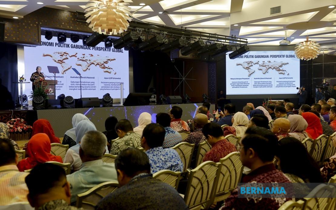 State Electoral Outcomes Won't Destabilise Federal Government, Says Ahmad Zahid