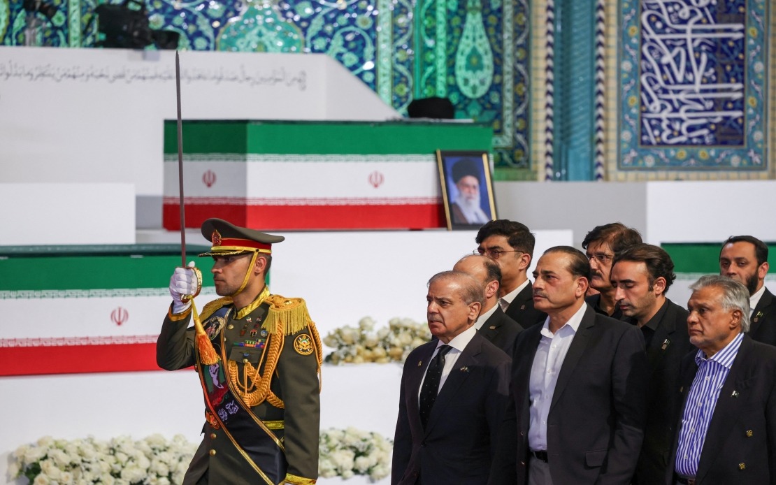 Pakistan sends highest-level delegation to Khamenei funeral, earns Iran's praise