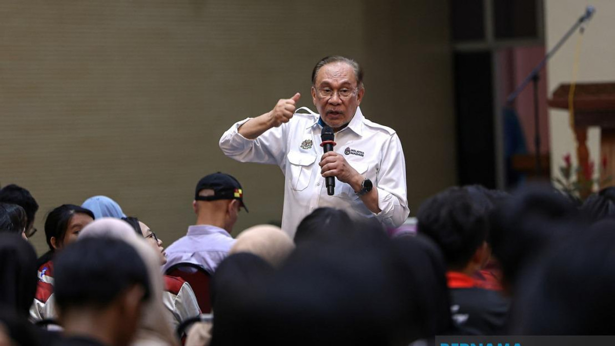 Merit and Need Both Drive Matriculation Intake, Says PM Anwar