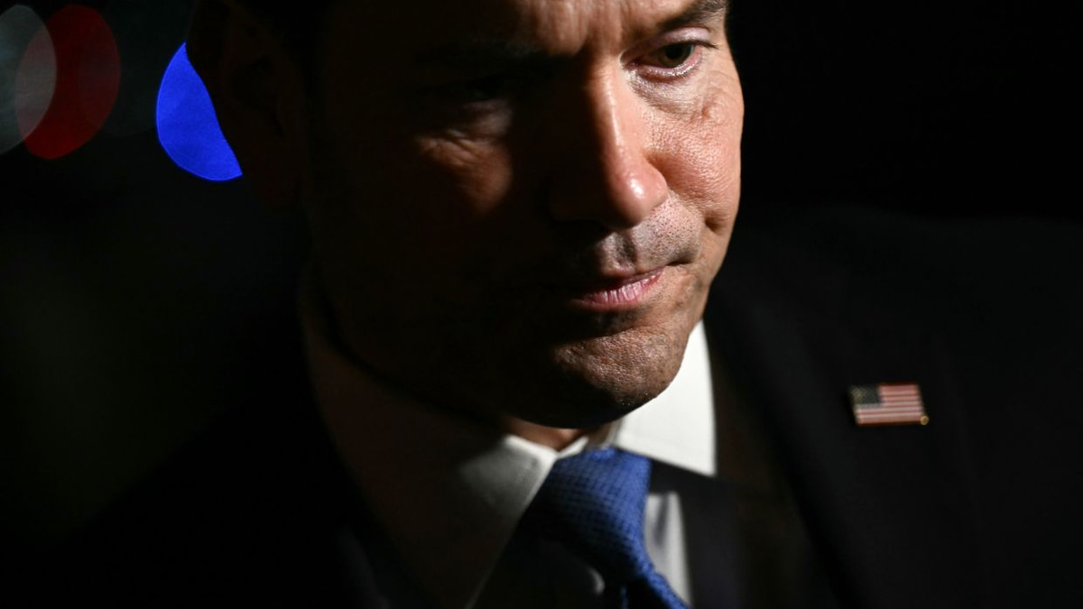 Trump Strikes Measured Tone on China Election Claims as Rubio Prepares Manila Talks