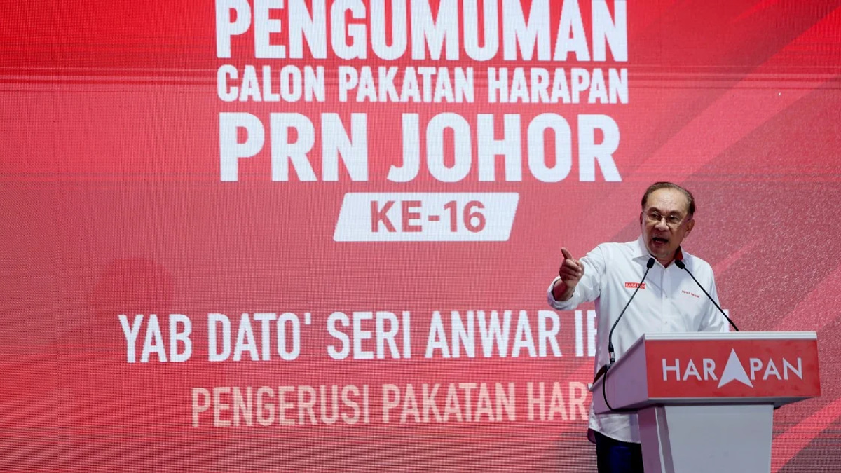 Anwar Challenges Johor Officials to Probe Revenue Distribution Claims Against BN and PN Governments