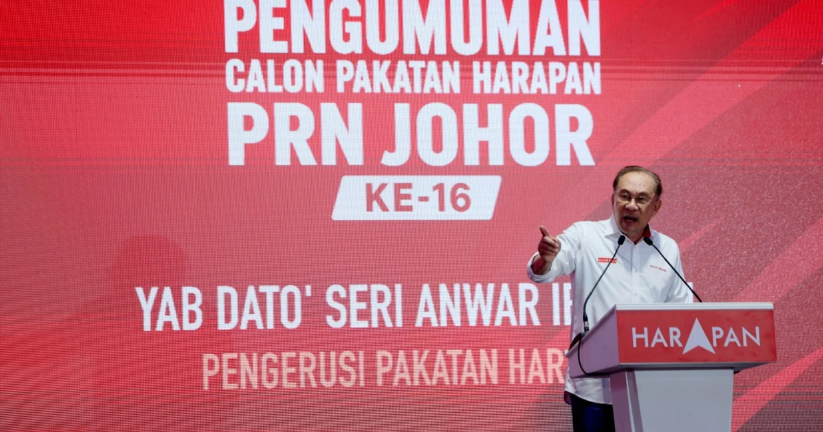 Anwar Challenges Johor Officials to Probe Revenue Distribution Claims Against BN and PN Governments