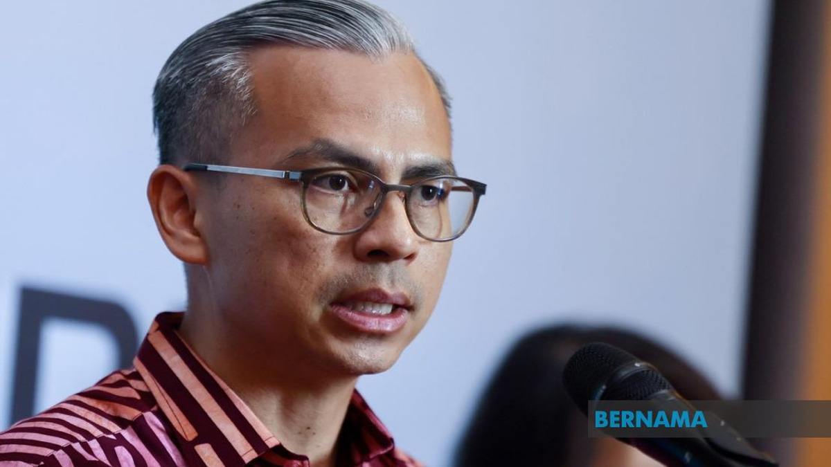 Bank Customers Told to Report RM1 ATM Fees to BNM as Waiver Takes Effect