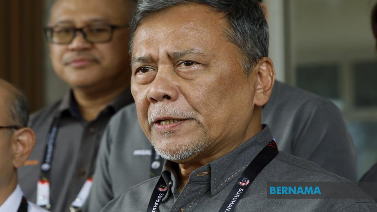 Johor Election Commission Reports 588 Campaign Complaints as Voting Begins