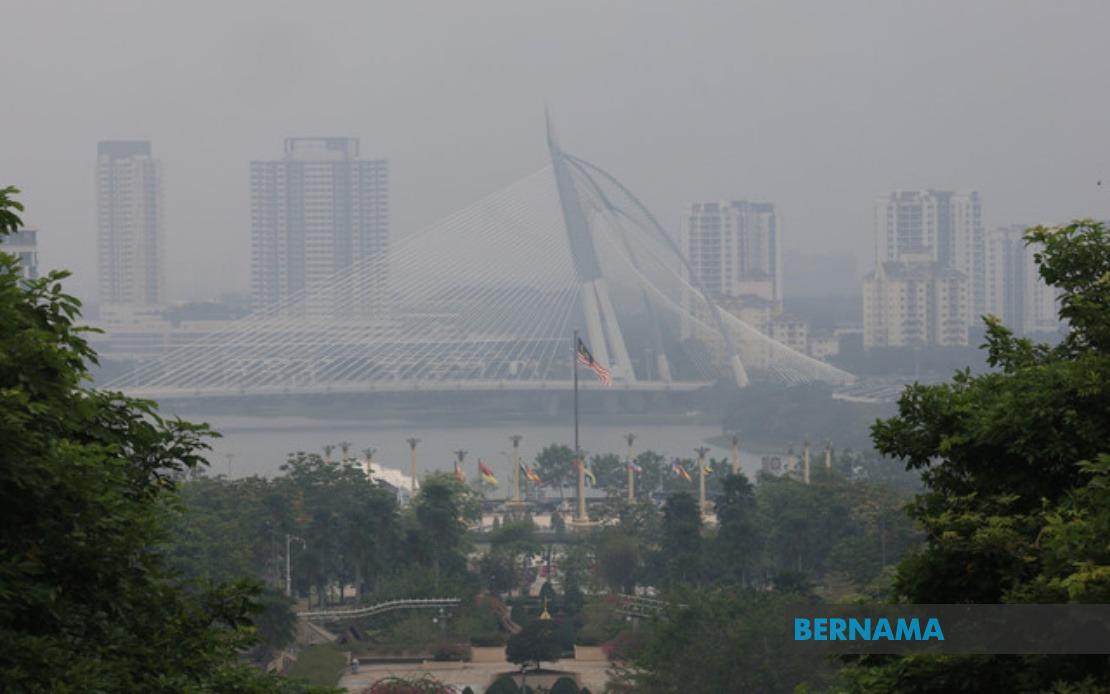 JAKIM organises special prayers at three mosques as haze worsens across Malaysia