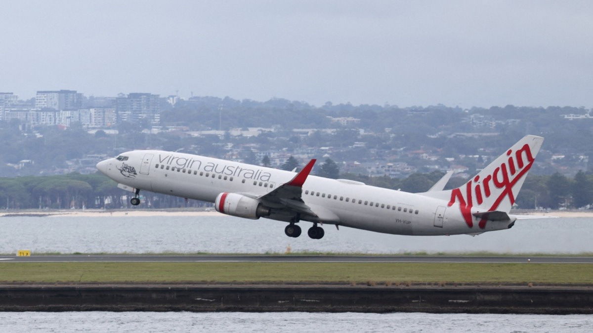 Jetstar Crew Member Hurt in Sydney Airport Near Miss With Qatar Airways Plane