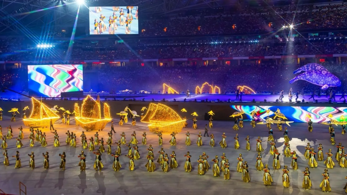 Singapore Celebrates 61st National Day with Parade's Grand Return to National Stadium