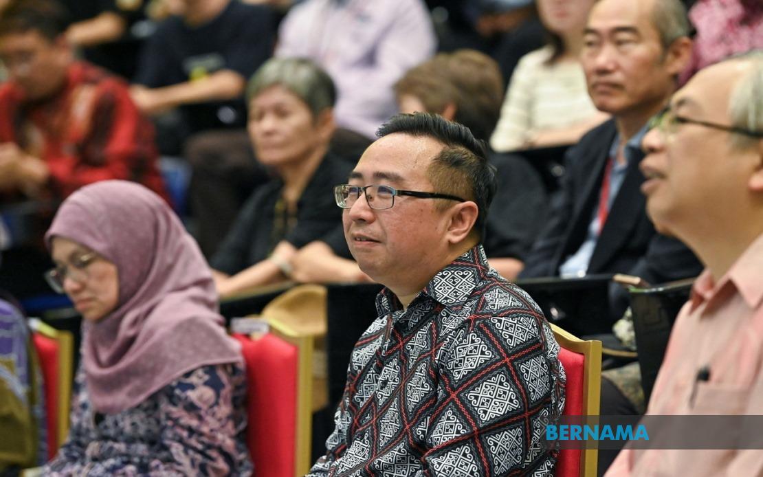 High-Tech Investments Opening Doors for Malaysian STEM Graduates, Says Innovation Minister