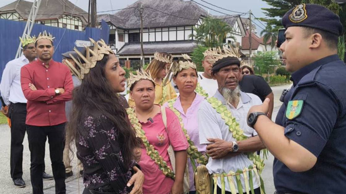 Orang Asli of Kampung Sungai Cot Pin Hope on PM's Intervention in Land Dispute