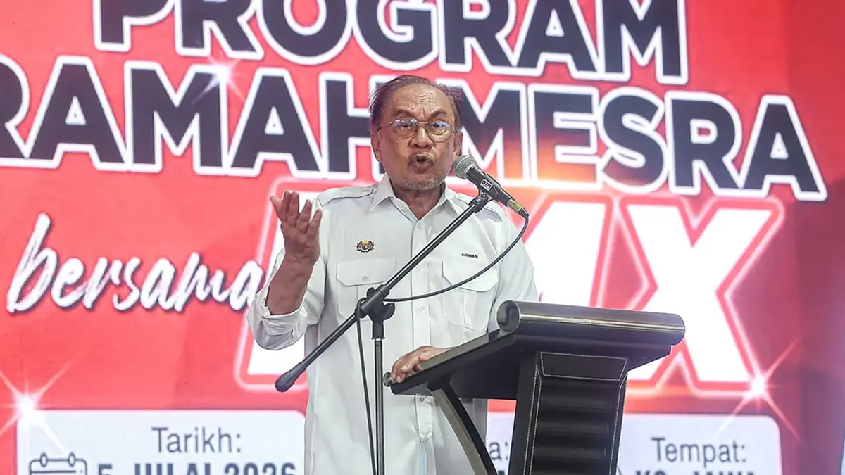 Anwar Announces Housing Initiative for Civil Servants Using Underutilised Government Land